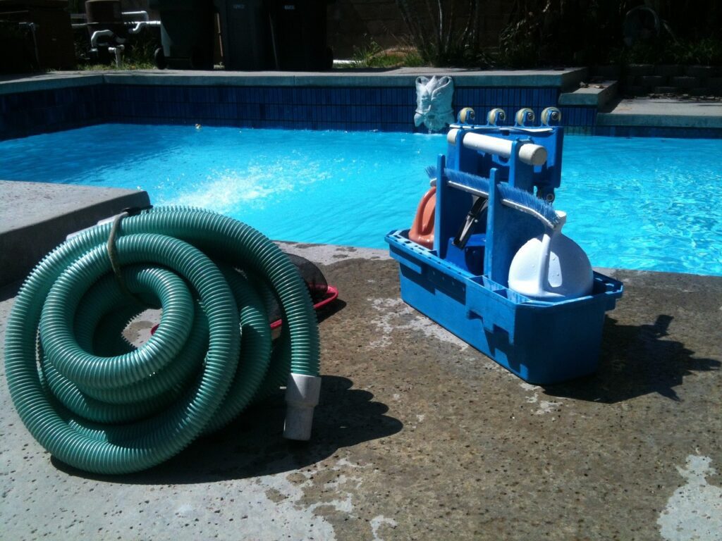 pool cleaning gd398fd4a3 1280